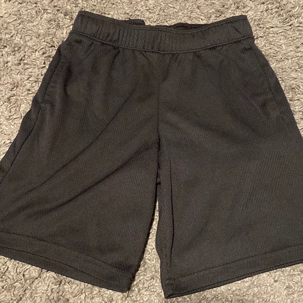 All in Motion boys size 8/10 black athletic shorts